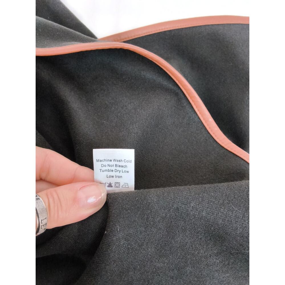 Tuckernuck Piper Poncho One Size Black Funnel Neck Leather Trim #W4829 - Picture 8 of 9